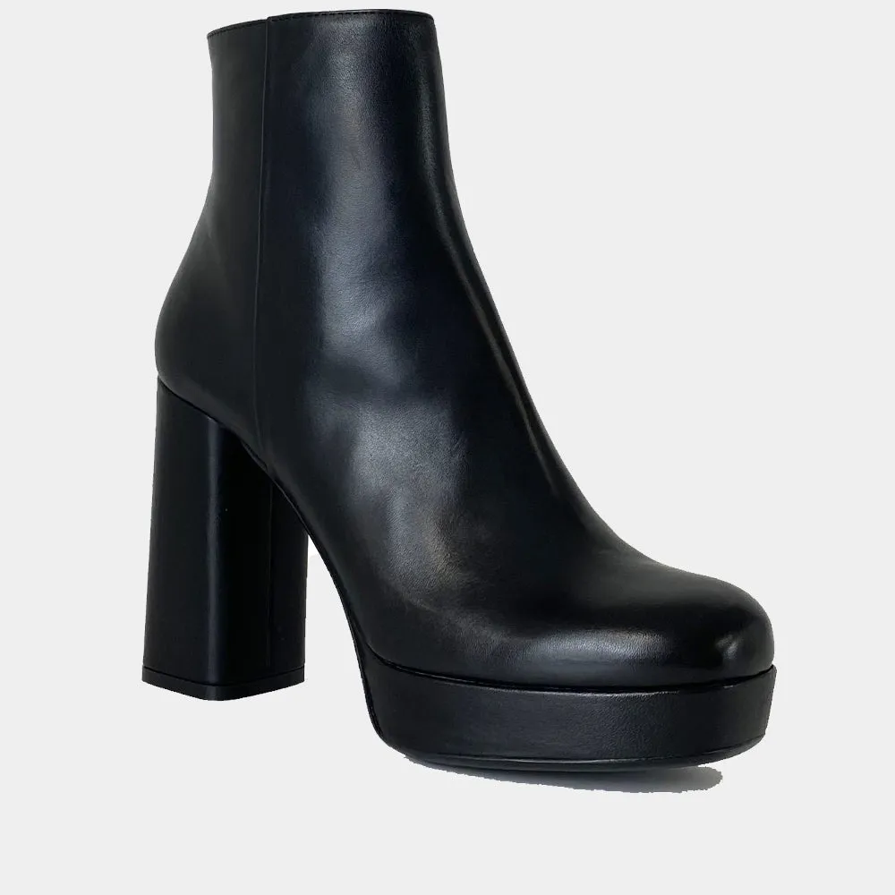 BOOTS ANN TUIL MESSAGER